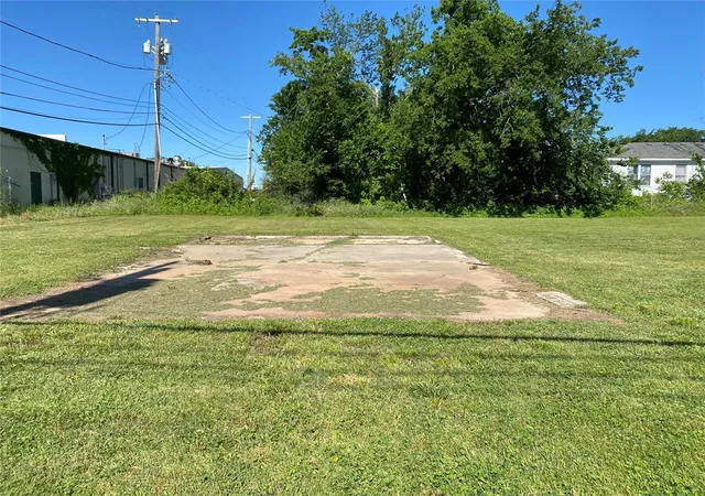 Photo 2 of Land for sale at N Market & 32nd St, Shawnee, OK 74804 | MLS# 1228465 | Listing updated on 2026-07-15