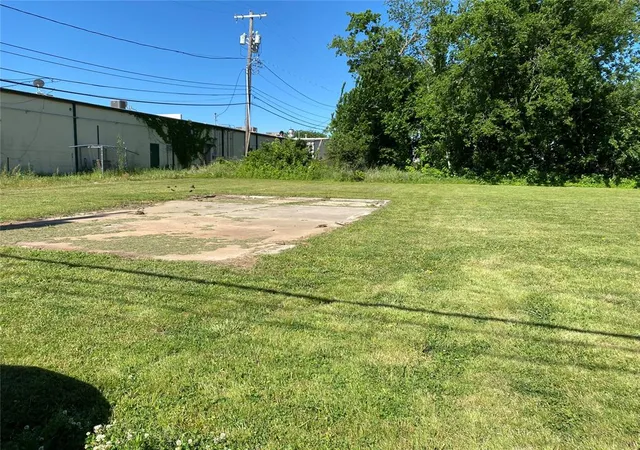 Photo 4 of Land for sale at N Market & 32nd St, Shawnee, OK 74804 | MLS# 1228465 | Listing updated on 2026-07-15