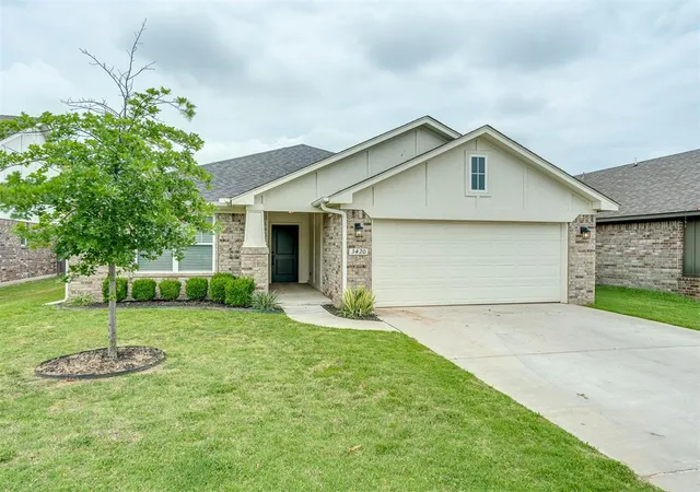 Photo 1 of Single family home for sale at 3420 Pagoda Pead Dr, Yukon, OK 73099 | MLS# 1228475 | Listing updated on 2026-08-26