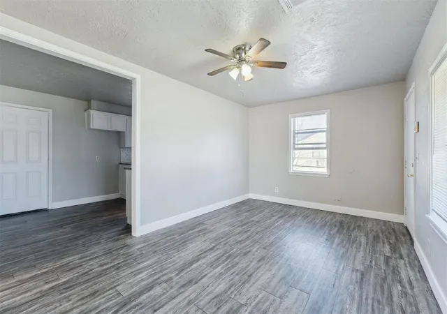 3rd image of 911 Sandra Dr, Oklahoma City, OK 73110 | MLS# 1228511