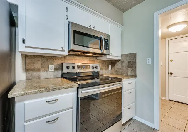 image of 1817 E Lindsey St #2, Norman, OK 73071 | MLS# 1228517