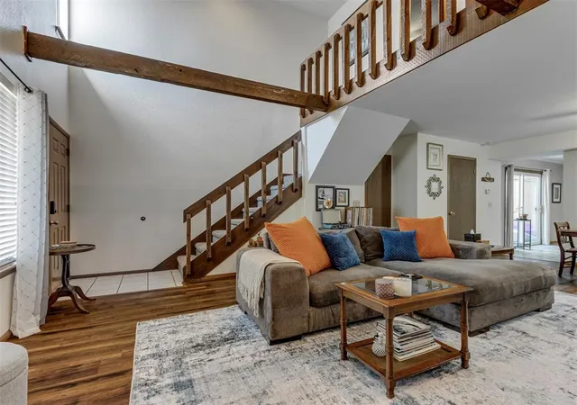 Photo 3 of Townhouse for sale at 9737 Hefner Village Blvd, Oklahoma City, OK 73162 | MLS# 1228577 | Listing updated on 2026-10-17
