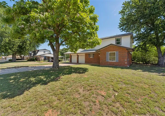 Photo 3 of Single family home for sale at 924 S Meadow Ln, Mustang, OK 73064 | MLS# 1228581 | Listing updated on 2026-09-04