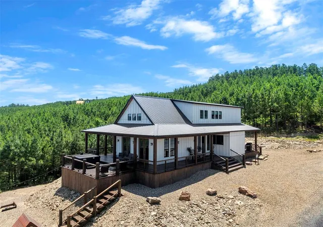 1st image of 32 Scarlet Oak Trl, Broken Bow, OK 74728 | MLS# 1228609
