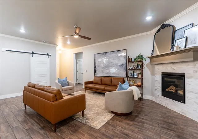 3rd image of 14521 Rochefort Ln, Yukon, OK 73099 | MLS# 1228653