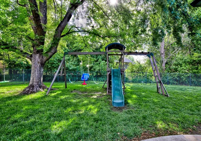 Photo 38 of Single family home for sale at 2207 Oak Leaf Cir, Enid, OK 73703 | MLS# 1228654 | Listing updated on 2026-07-22