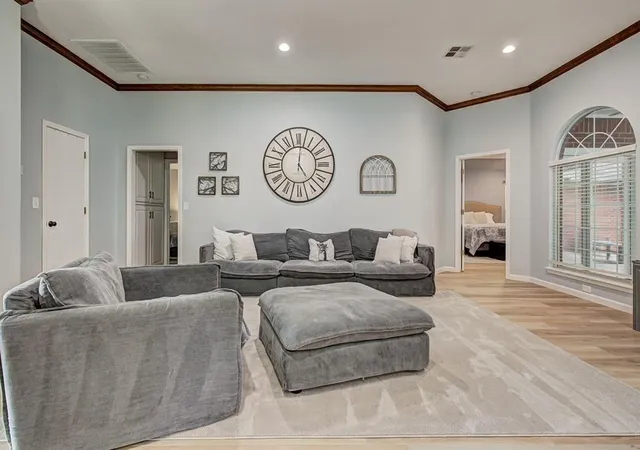 Photo 3 of Single family home for sale at 2207 Oak Leaf Cir, Enid, OK 73703 | MLS# 1228654 | Listing updated on 2026-07-22