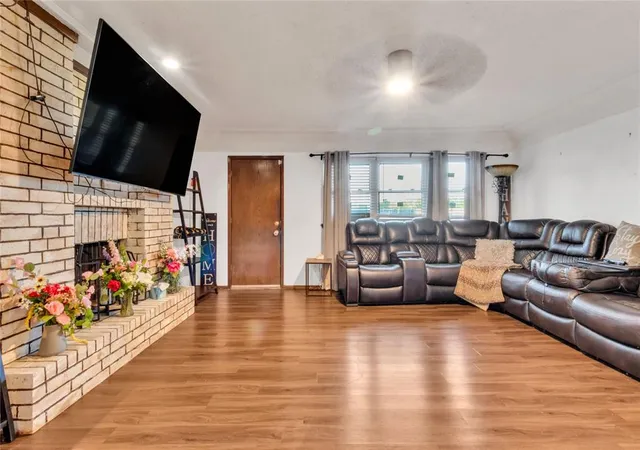 Photo 3 of Sale Pending at 7508 Eastgate Dr, Oklahoma City, OK 73162 | MLS# 1228671 | Listing updated on 2026-08-19