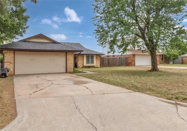 Homes for sale in Oklahoma City, OK | 7508 Eastgate Dr, Oklahoma City, OK 73162 | MLS# 1228671