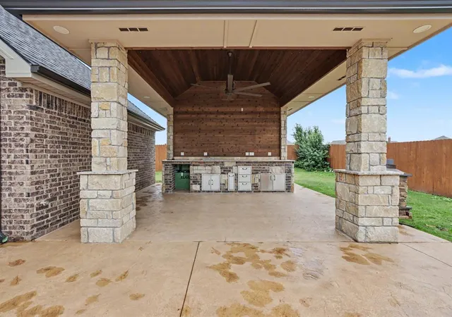 Photo 3 of Single family home for sale at 400 S Chardon Dr, Mustang, OK 73064 | MLS# 1228677 | Listing updated on 2026-10-17