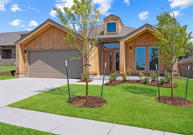 Photo 2 of Single family home for sale at 8817 Spruce St, Arcadia, OK 73007 | MLS# 1228684 | Listing updated on 2026-09-04