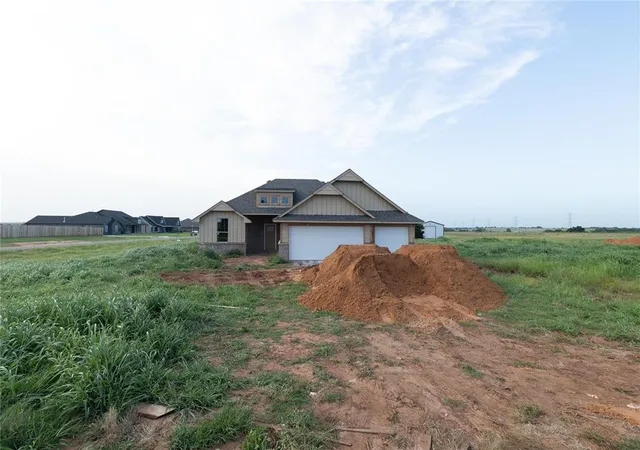 1st image of 11724 Narrow Wy, Guthrie, OK 73044 | MLS# 1228692