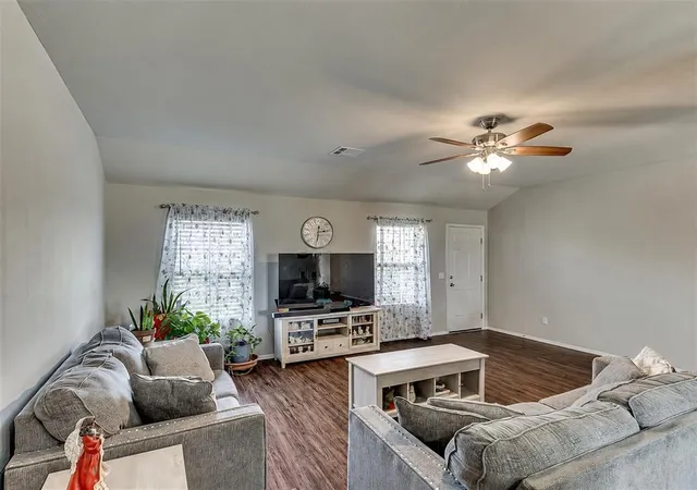 Homes for sale in Oklahoma City, OK | 8021 Nw 75Th St, Oklahoma City, OK 73132 | MLS# 1228705