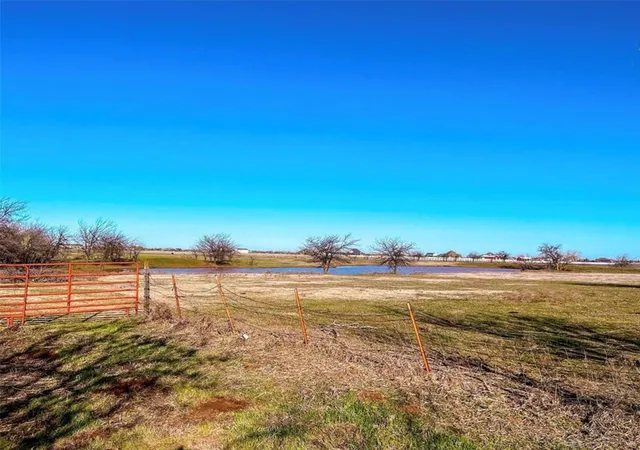 Photo 4 of House for sale at 5411 NE Hart Dr, Piedmont, OK 73078 | MLS# 1228715 | Listing updated on 2026-08-23