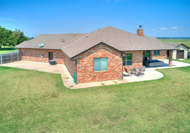 2nd image of 1330 E Silver City Rd, Tuttle, OK 73089 | MLS# 1228784