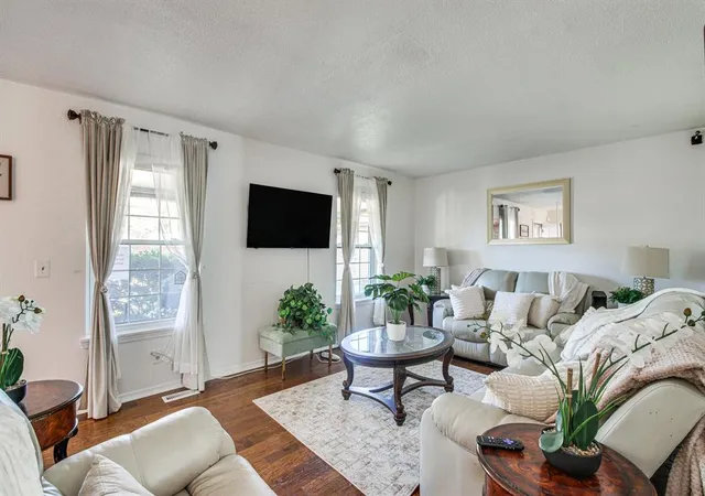 Photo 3 of Sale Pending at 2708 SE 47th Street, Oklahoma City, OK 73129 | MLS# 1228794 | Listing updated on 2026-08-24