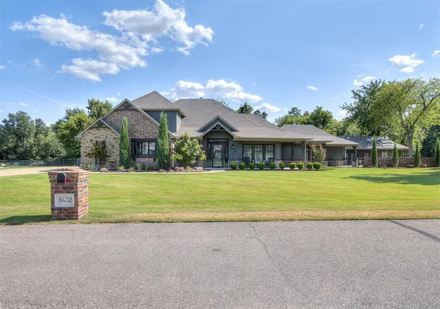 2nd image of 8432 Sw 110Th Ct, Oklahoma City, OK 73173 | MLS# 1228815