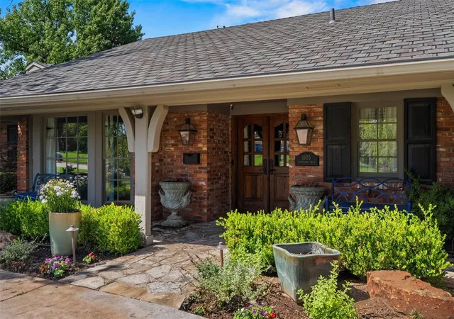 Homes for sale in Nichols Hills, OK | 1603 Dorchester Dr, Nichols Hills, OK 73120 | MLS# 1228825