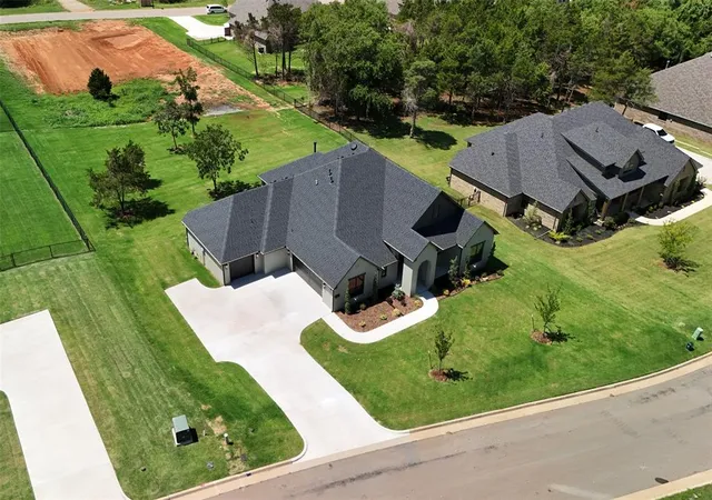 Photo 3 of Sale Pending at 9124 SW 90th Street, Mustang, OK 73064 | MLS# 1228872 | Listing updated on 2026-10-02