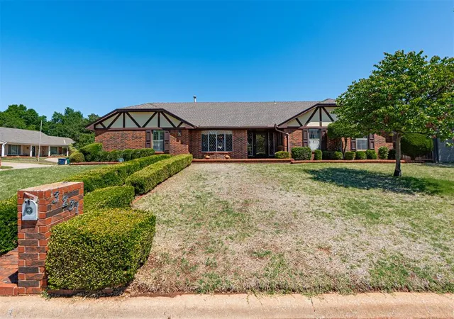 Homes for sale in Oklahoma City, OK | 3231 Stonybrook Rd, Oklahoma City, OK 73120 | MLS# 1228901