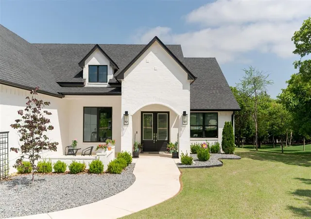 Photo 2 of Single family home for sale at 8320 Wind Talker, Arcadia, OK 73007 | MLS# 1228917 | Listing updated on 2026-09-27