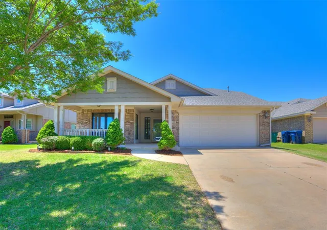 3rd image of 18609 Cola Dr, Edmond, OK 73012 | MLS# 1228947