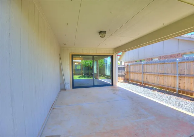 33rd image of 18609 Cola Dr, Edmond, OK 73012 | MLS# 1228947