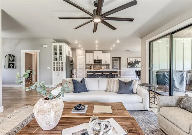 Photo 3 of Single family home for sale at 280 Old Farm Rd, Edmond, OK 73034 | MLS# 1228952 | Listing updated on 2026-07-21