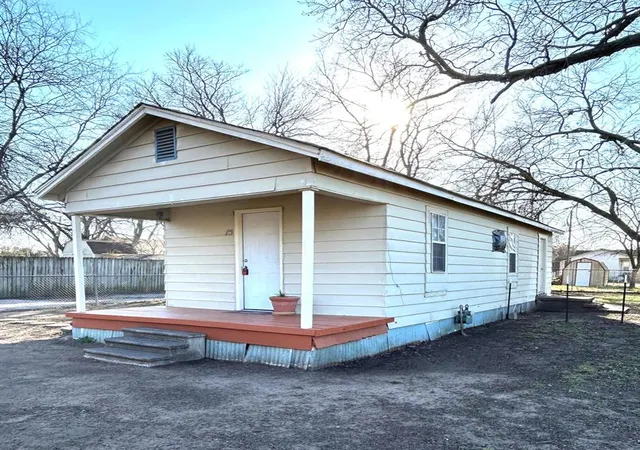Homes for sale in Ardmore, OK | 15 E N St, Ardmore, OK 73401 | MLS# 1229022