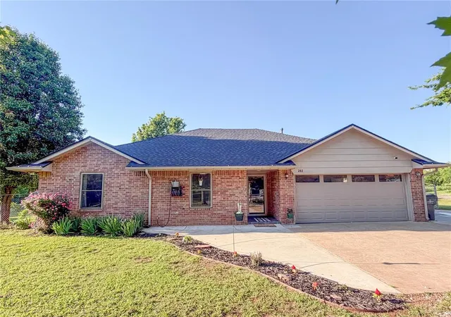 Homes for sale in Wanette, OK | 202 W 1st St, Wanette, OK 74878 | MLS# 1229046