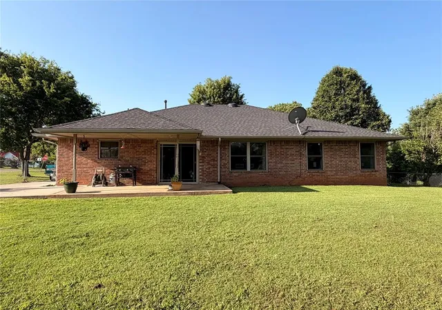 5th image of 202 W 1St St, Wanette, OK 74878 | MLS# 1229046