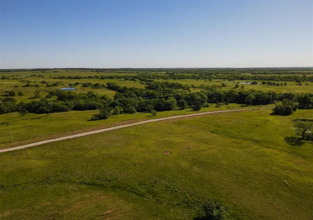 Photo 4 of Sale Pending at 12831 N County Rd 3270, Pauls Valley, OK 73075 | MLS# 1229048 | Listing updated on 2026-08-31