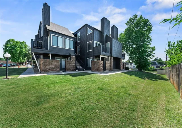 Condo for sale at 11510 N May Ave #B107, Oklahoma City, OK 73120 | MLS# 1229064