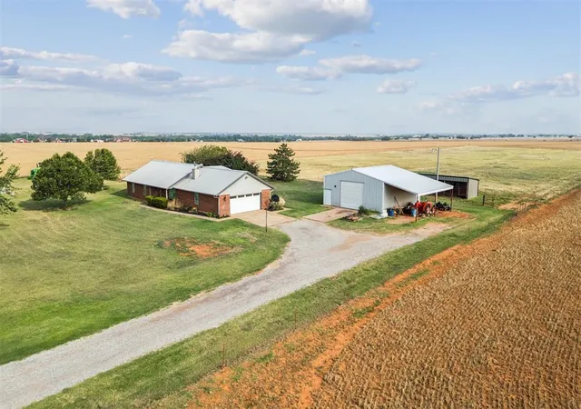 Homes for sale in Piedmont, OK | 503 Moffat Road Ne, Piedmont, OK 73078 | MLS# 1229070