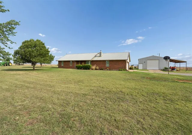 Homes for sale in Piedmont, OK | 503 Moffat Road Ne, Piedmont, OK 73078 | MLS# 1229070