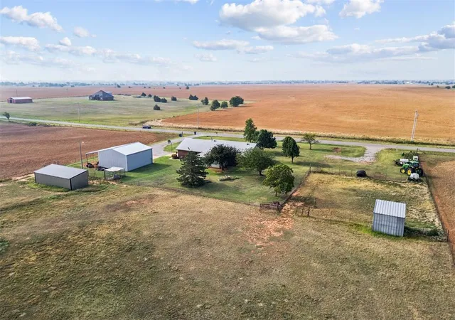 Homes for sale in Piedmont, OK | 503 Moffat Road Ne, Piedmont, OK 73078 | MLS# 1229070