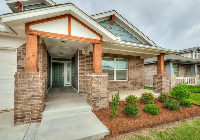 Photo 2 of Sale Pending at 3714 Cassidy Dr, Norman, OK 73069 | MLS# 1229093 | Listing updated on 2026-07-29
