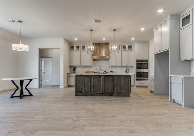 Photo 3 of Single family home for sale at 508 S Freedom Dr, Mustang, OK 73064 | MLS# 1229115 | Listing updated on 2026-10-07