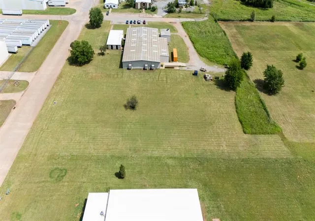 5th image of N 18Th St, Chickasha, OK 73018 | MLS# 1229131