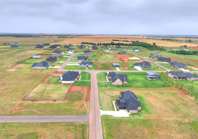 42nd image of 2441 Hawks Haven Dr, Guthrie, OK 73044 | MLS# 1229166