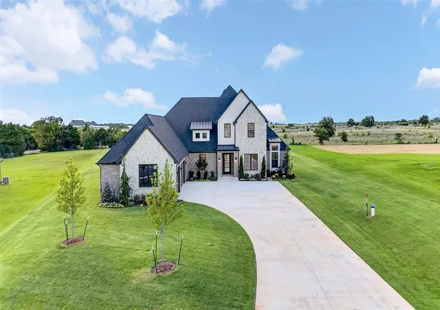 Homes for sale in Edmond, OK | 2449 Nw 227th St, Edmond, OK 73025 | MLS# 1229187