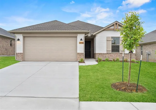 Photo 1 of Single family home for sale at 348 Woodrock St, Harrah, OK 73045 | MLS# 1229211 | Listing updated on 2026-08-26