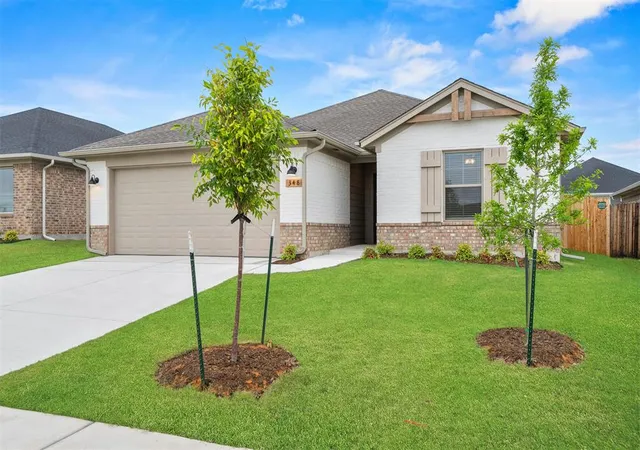 Photo 2 of Single family home for sale at 348 Woodrock St, Harrah, OK 73045 | MLS# 1229211 | Listing updated on 2026-08-26
