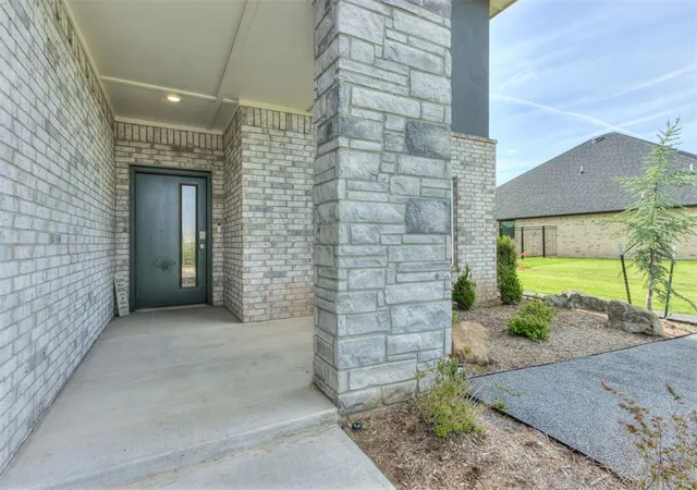 Photo 3 of Single family home for sale at 9624 Sultans Water Way, Yukon, OK 73099 | MLS# 1229259 | Listing updated on 2026-08-06