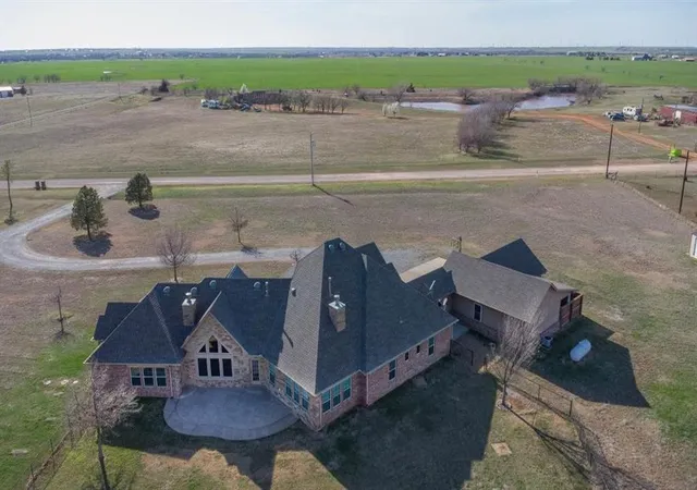 Homes for sale in Piedmont, OK | 7146 Ne Mustang Rd, Piedmont, OK 73078 | MLS# 1229292