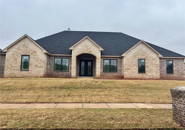 Single family home for sale at 10701 Gobblers Roost Rd, Oklahoma City, OK 73173 | MLS# 1229315