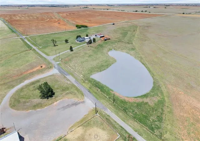 Homes for sale in Cordell, OK | 12010 N 2260 Rd, Cordell, OK 73632 | MLS# 1229366