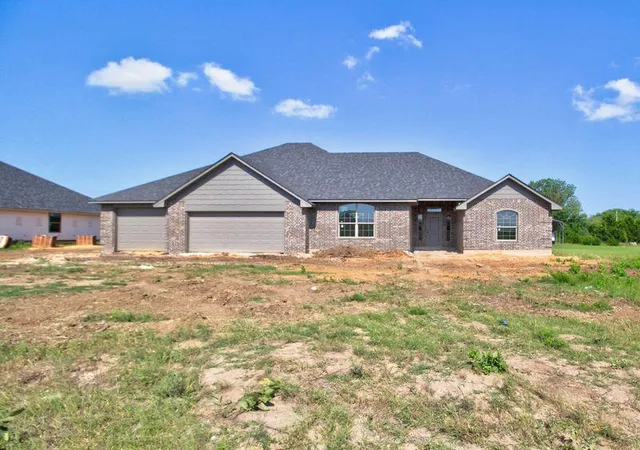 Homes for sale in Stillwater, OK | 4111 S Wagon Dr, Stillwater, OK 74074 | MLS# 1229376