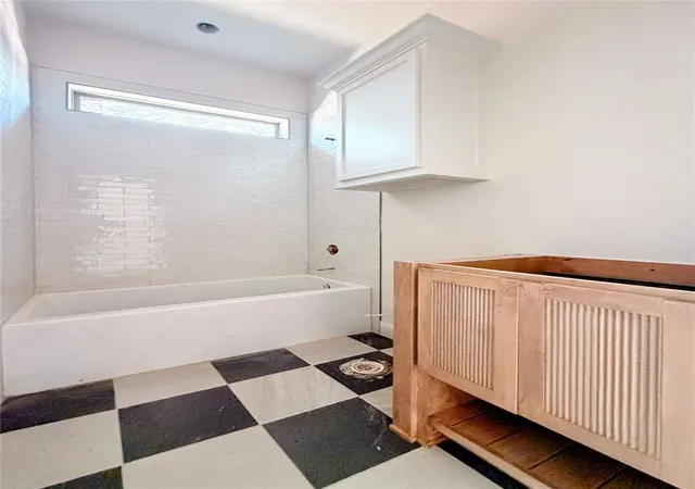 Photo 3 of Sale Pending at 1700 Paseo Pl, Edmond, OK 73034 | MLS# 1229409 | Listing updated on 2026-06-24