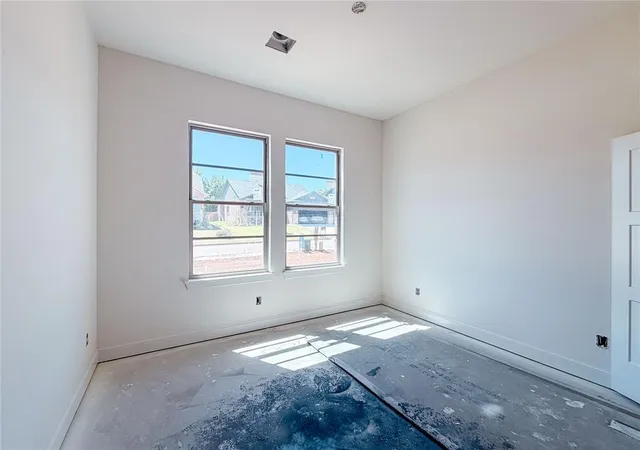 Photo 3 of Sale Pending at 1700 Paseo Pl, Edmond, OK 73034 | MLS# 1229409 | Listing updated on 2026-06-24